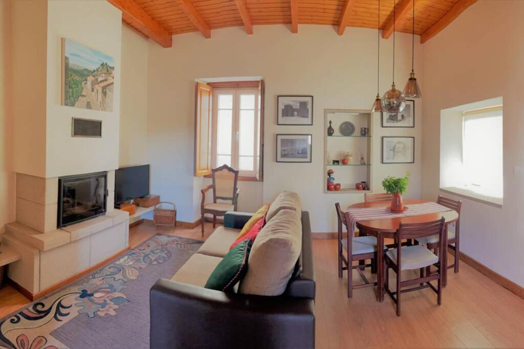 Casa De Sampaio - Castelo Mendo Villa Exterior photo